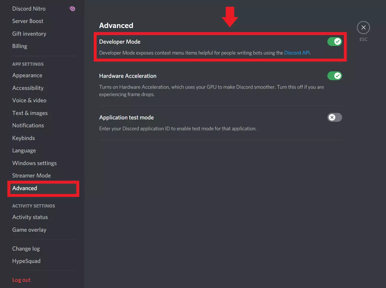 Activa el “Developer Mode” en tu cuenta de Discord y haz clic en “Discord API”